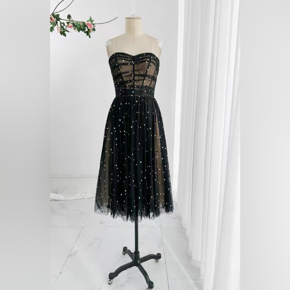 Gown size L(8) customized black tube top beautiful A-line mid evening dress